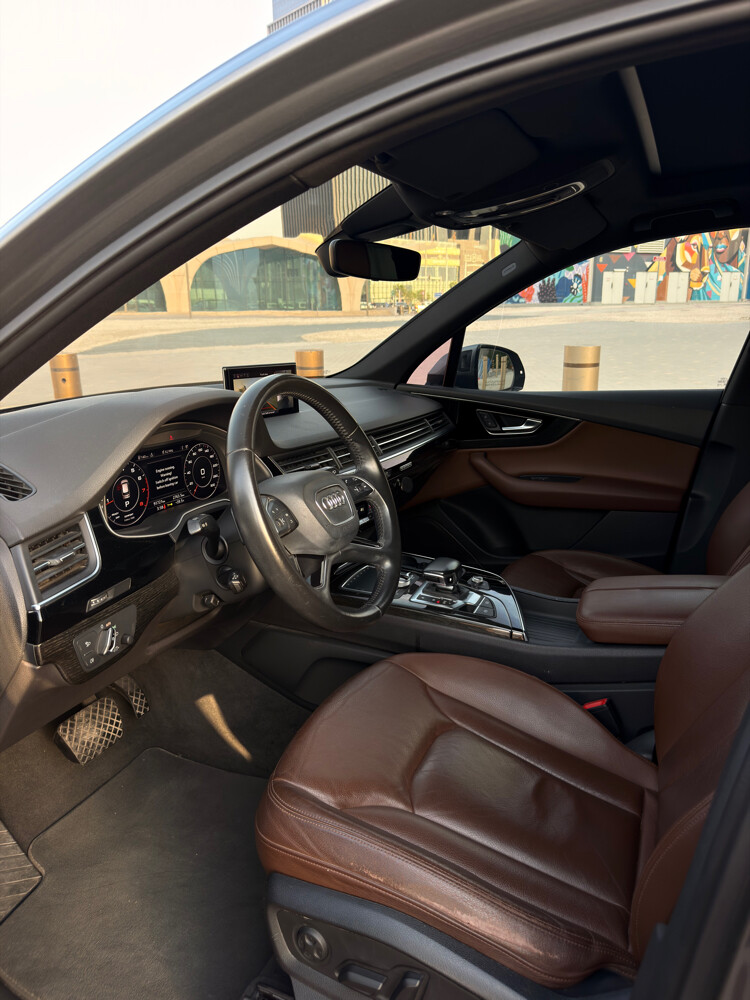 Audi Q7 45 Perfect Condition - 7