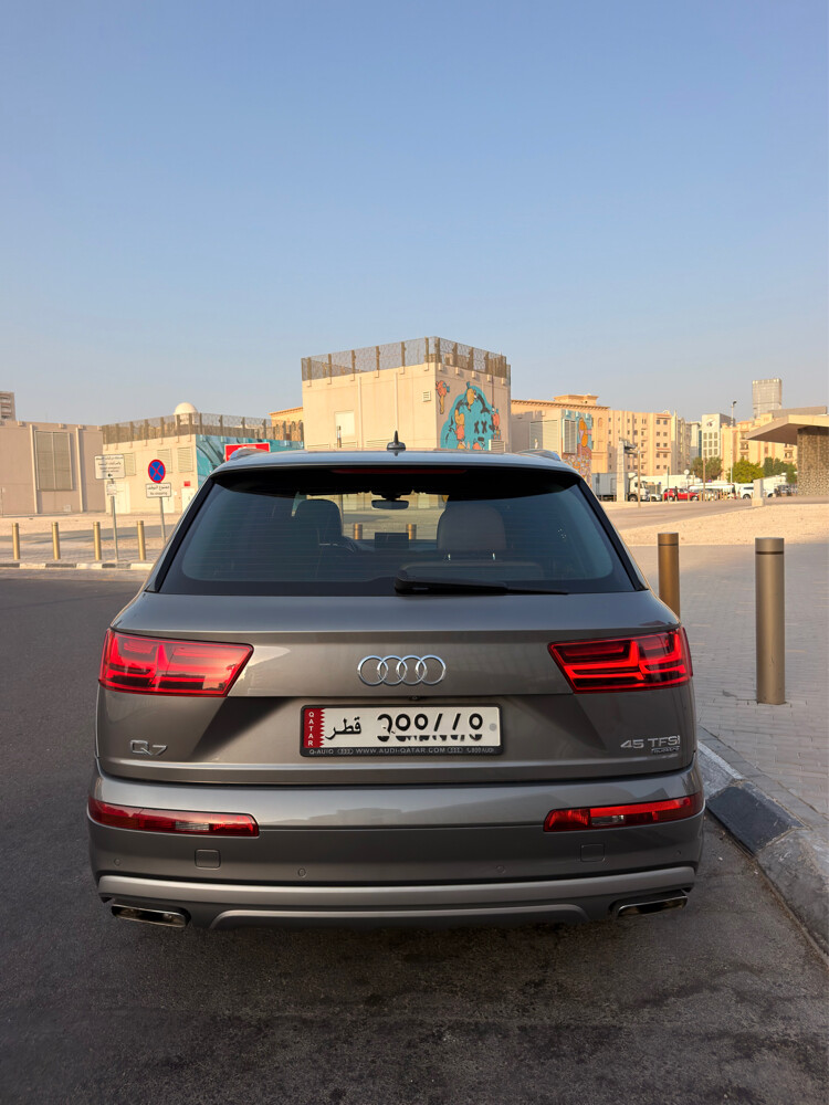 Audi Q7 45 Perfect Condition - 6