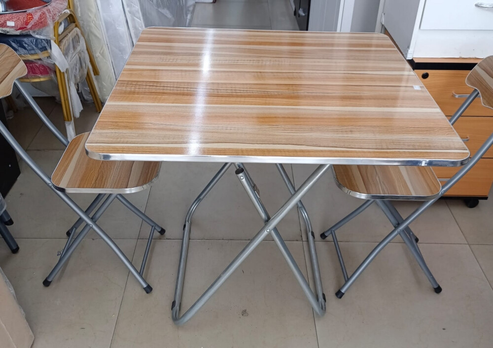 foldable table  - 1