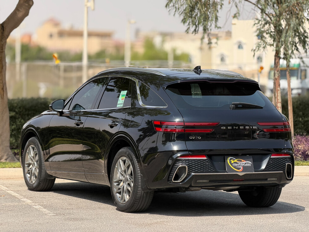 Genesis GV 70 - 6
