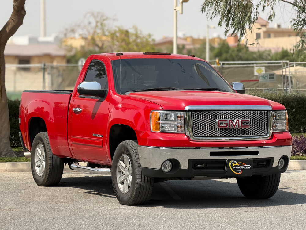 GMC Sierra  - 4
