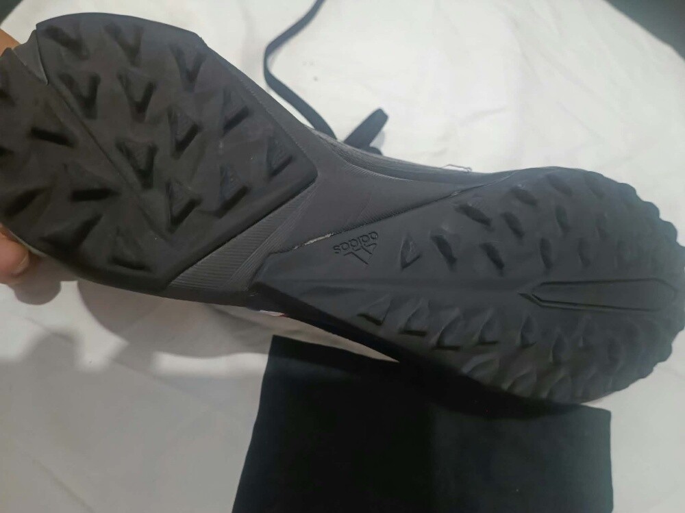 Adidas Predator Football Boots - 2