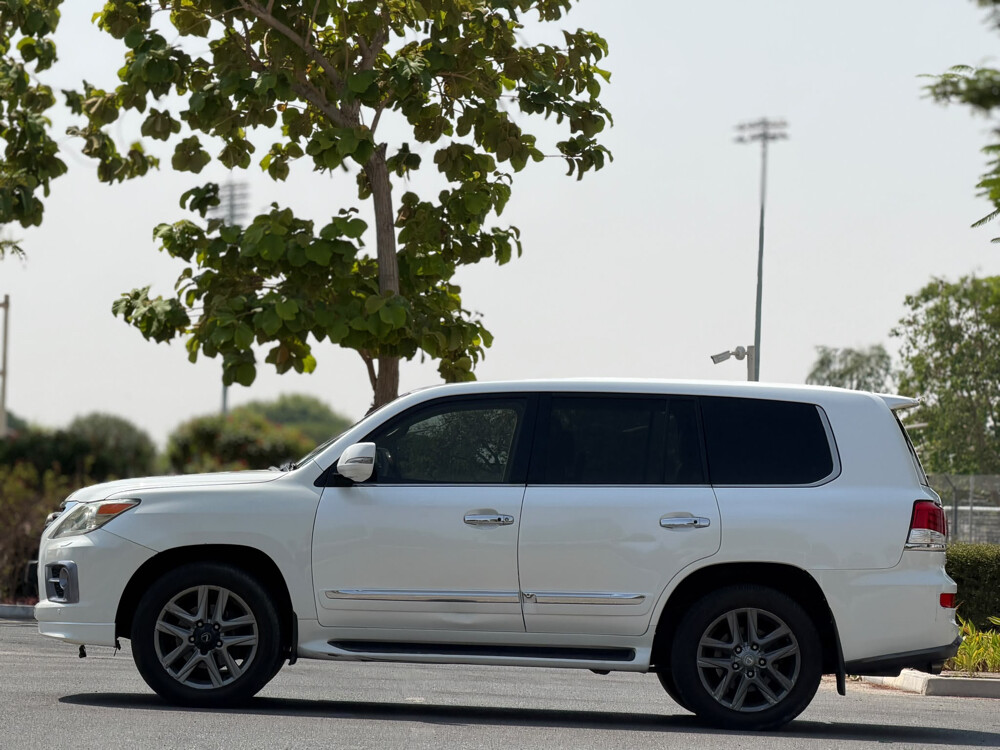 Lexus LX 570 s - 7