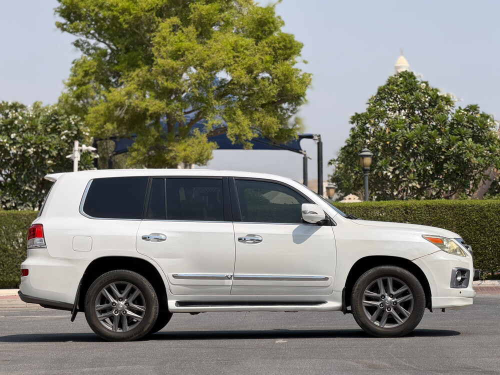 Lexus LX 570 s - 8