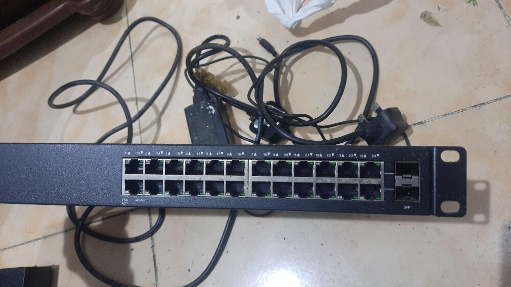 CiscoGigabit Ethernet Network Switc - 2
