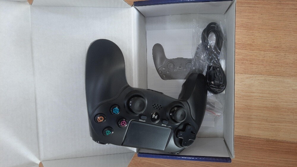 Wireless PS4 Controller - 3
