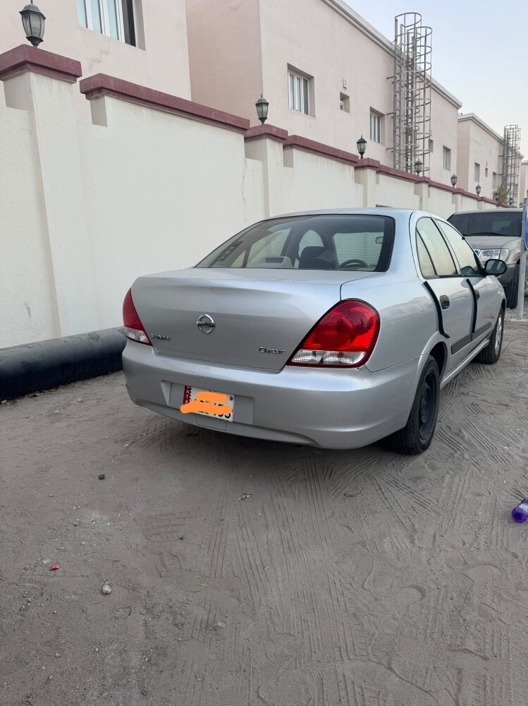 Nissan sunny Japan - 3