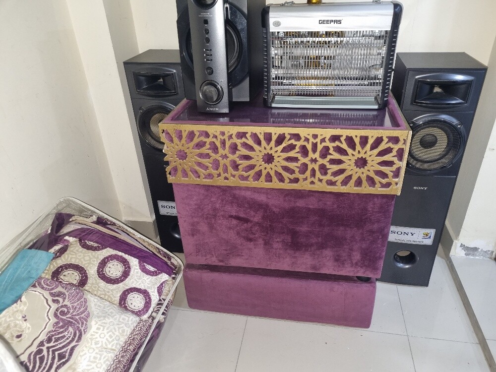 طقم كنب مع طاولة سفرة - 10