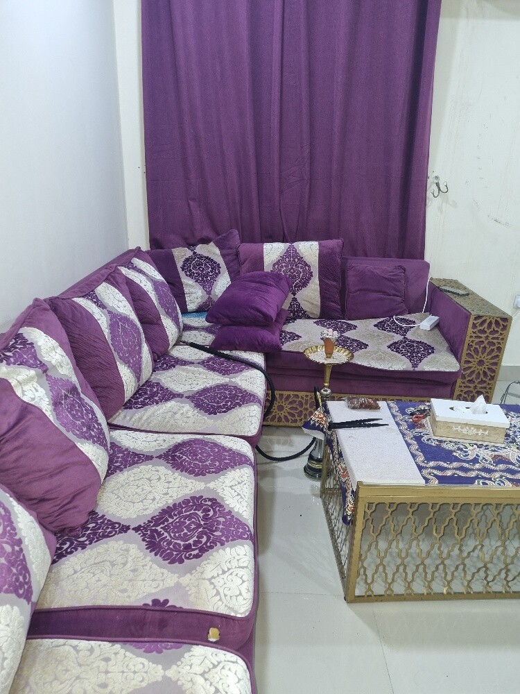 طقم كنب مع طاولة سفرة - 1
