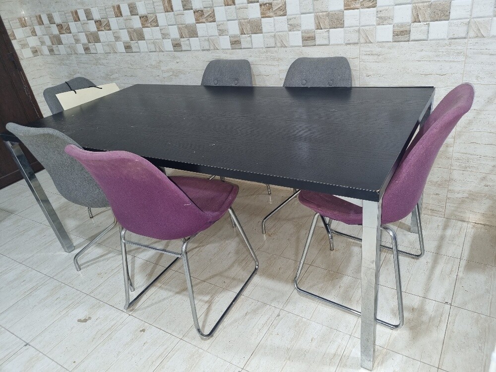 طقم كنب مع طاولة سفرة - 4