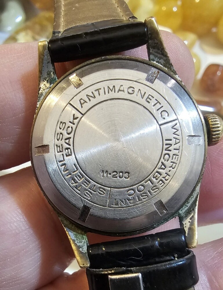vintage Swiss watch - 4