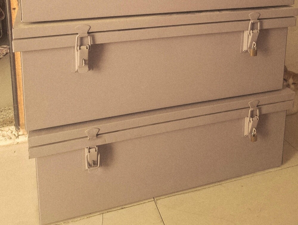 storage box iron - 1