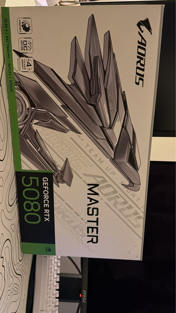 Geforce RTX 5080 - 4