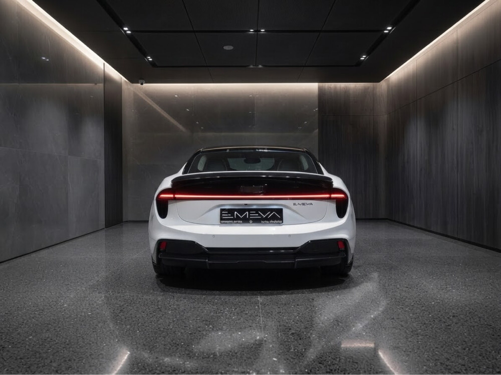 Lotus Emeya 2025 - 2