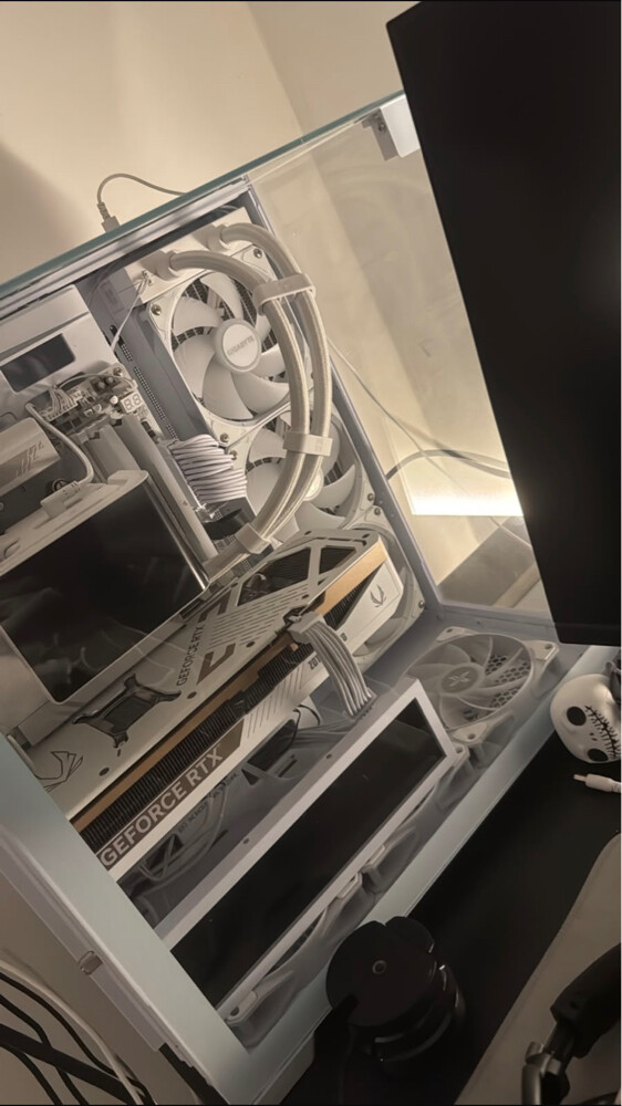 best quilty/looks white 5070ti pc - 1