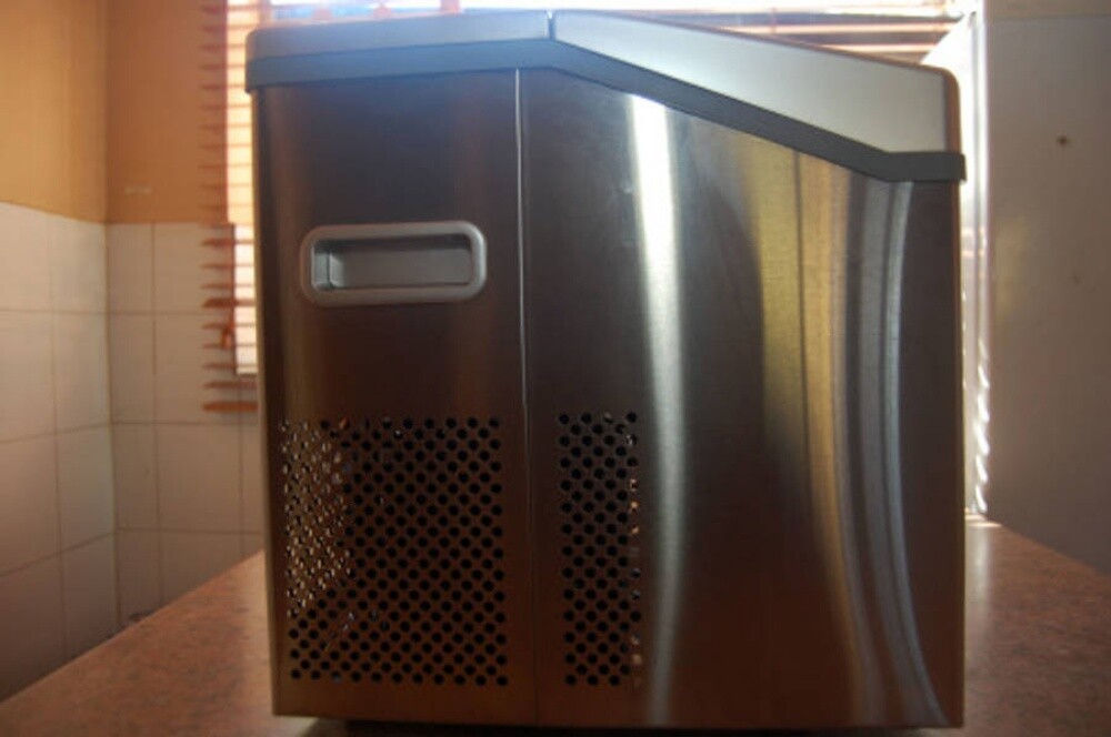 Generalco Ice Maker Machine 15kg/24 - 6