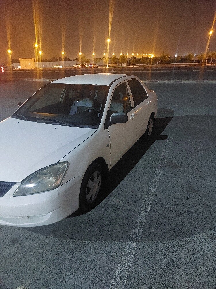 لانسر 2010 - 2
