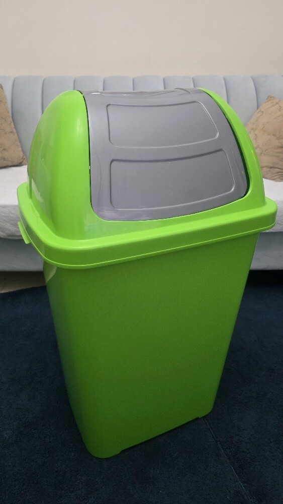 Plastic swing-lid trash bin (New) - 4