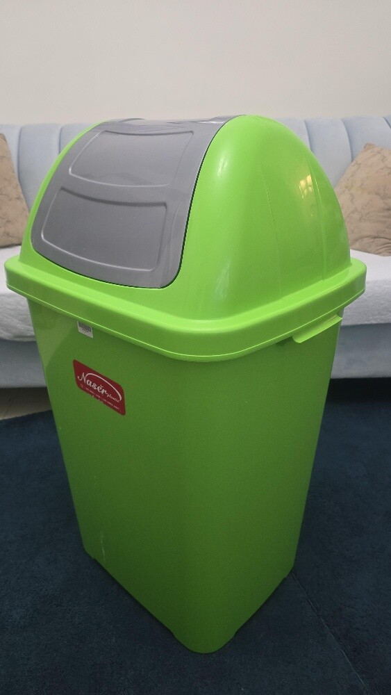 Plastic swing-lid trash bin (New) - 5