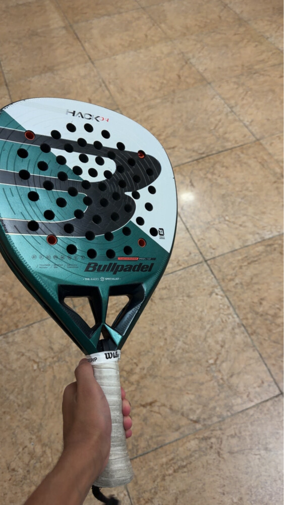 مضرب بادل مستعمل ممتاز - 1