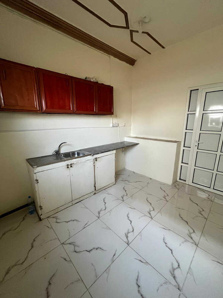 apartment in alkhraytiyat for rent - 6