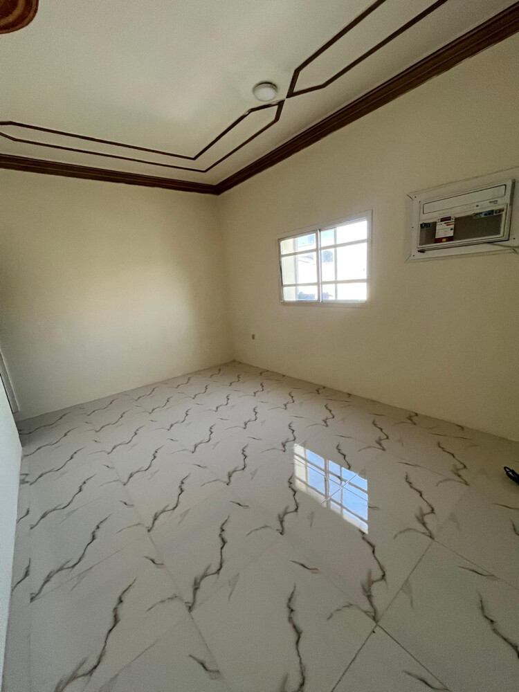 apartment in alkhraytiyat for rent - 5