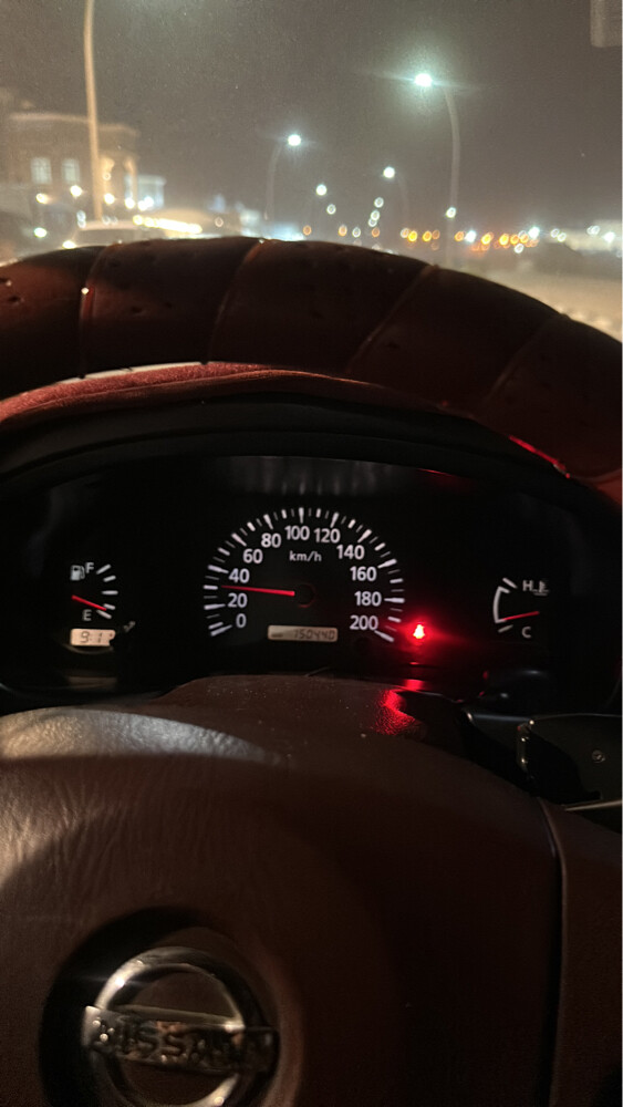 Nissan Pickup Excellent condition - 9