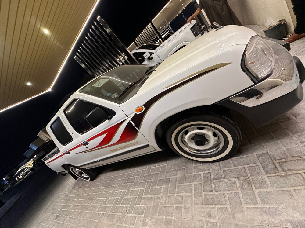 Nissan Pickup Excellent condition - 5