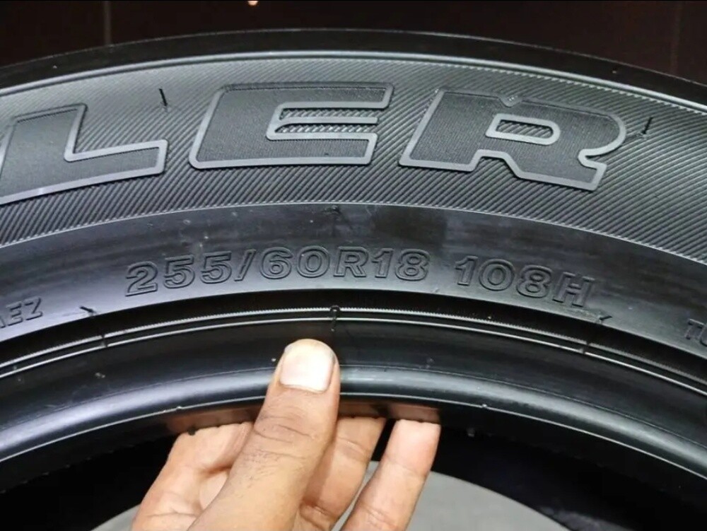 255/60/R18.Bridgestone Brand - 5