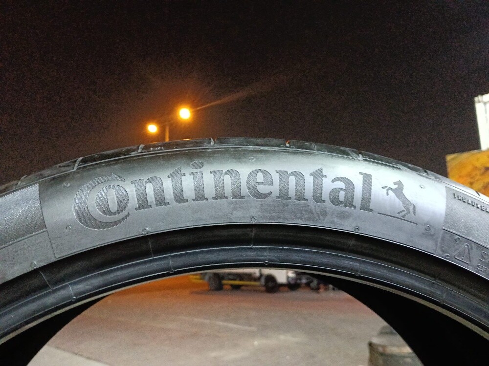 295/35/R23.Continental brand - 4