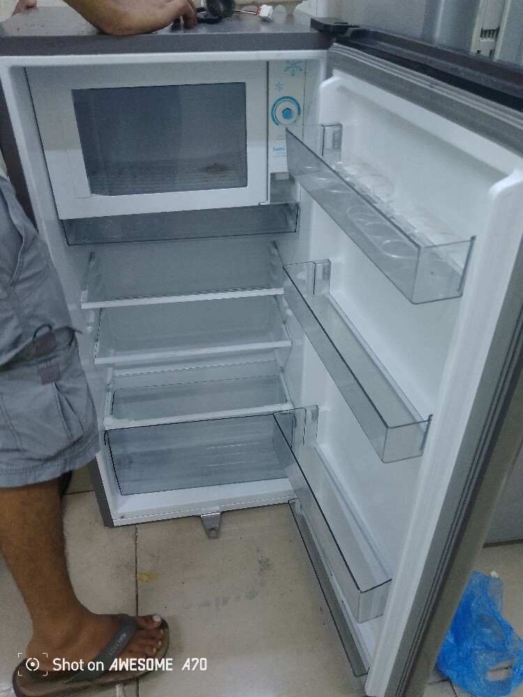 HISENCE FRIDGE FOR SELL. - 3