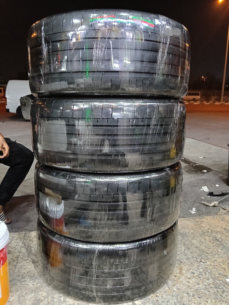 295/35/R23.Continental Brand - 8