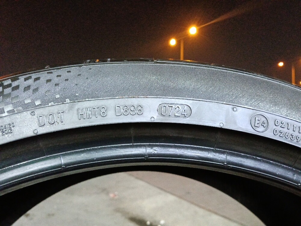 295/35/R23.Continental Brand - 5