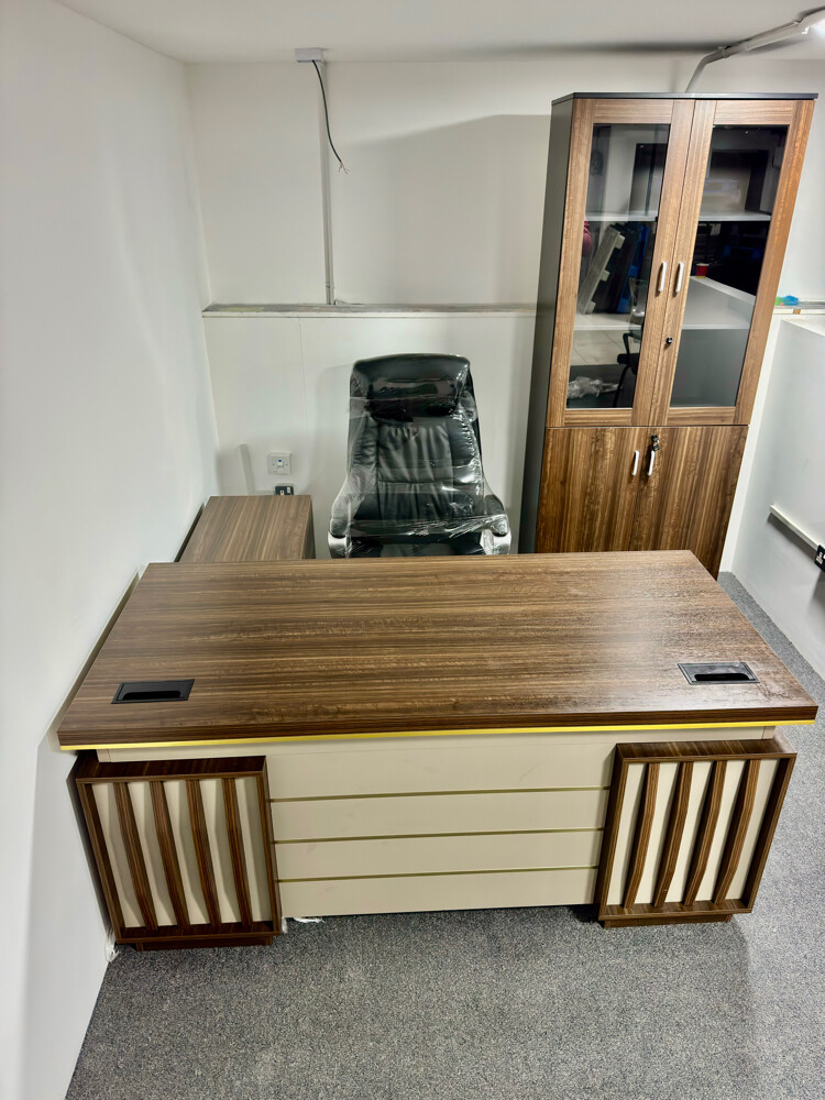Used Office Furniture — 66980316  - 4