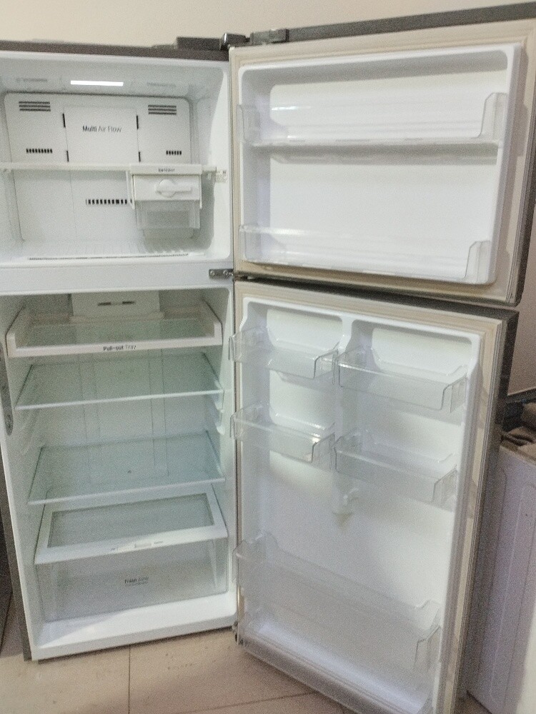 LG like New fridge For sale - 5