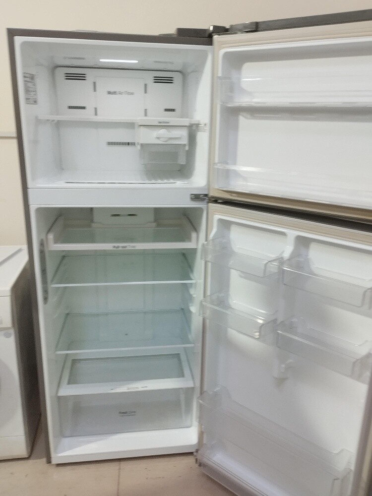 LG like New fridge For sale - 4