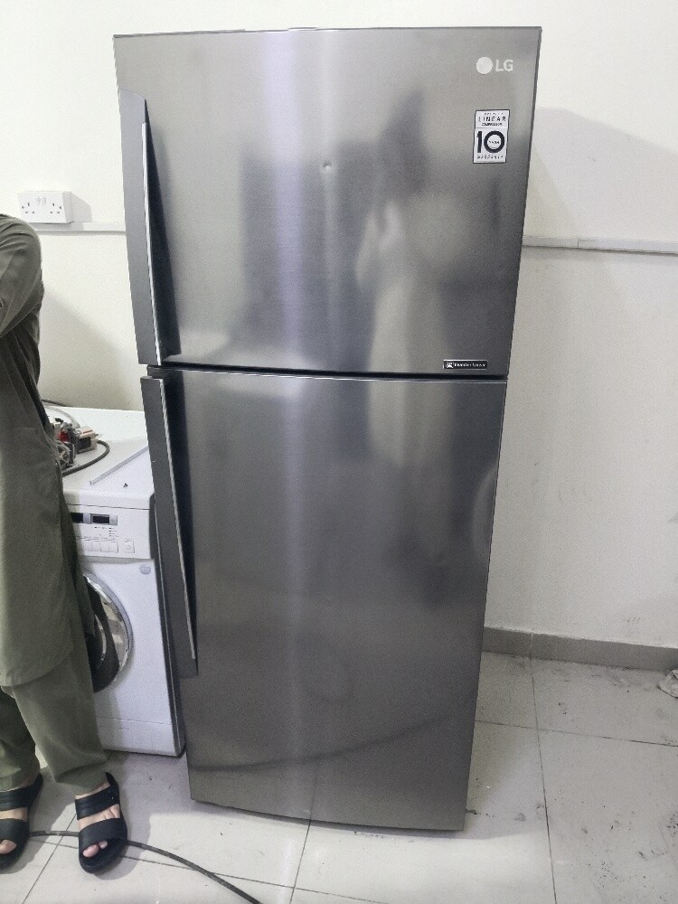 ثلاجة إل جي بحالة ممتازة - 1