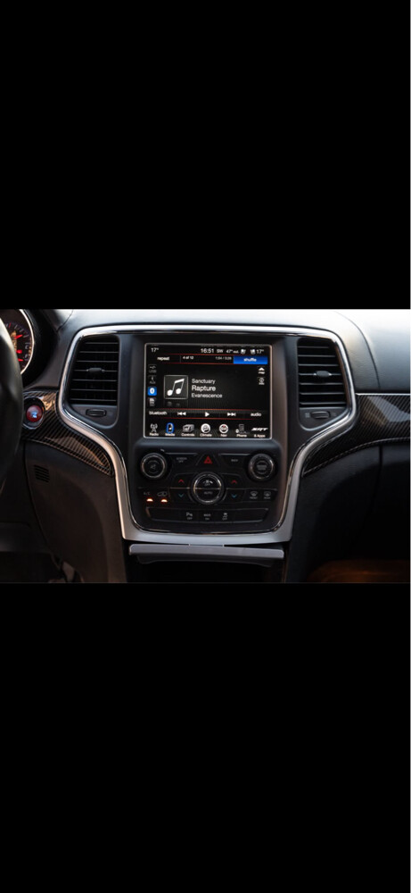 URGENT SALE Jeep Grand Cherokee SRT - 7