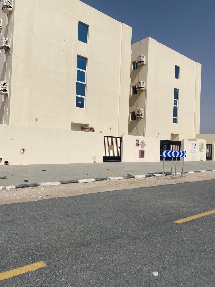 للإيجار سكن عماال 73غرفة - 3