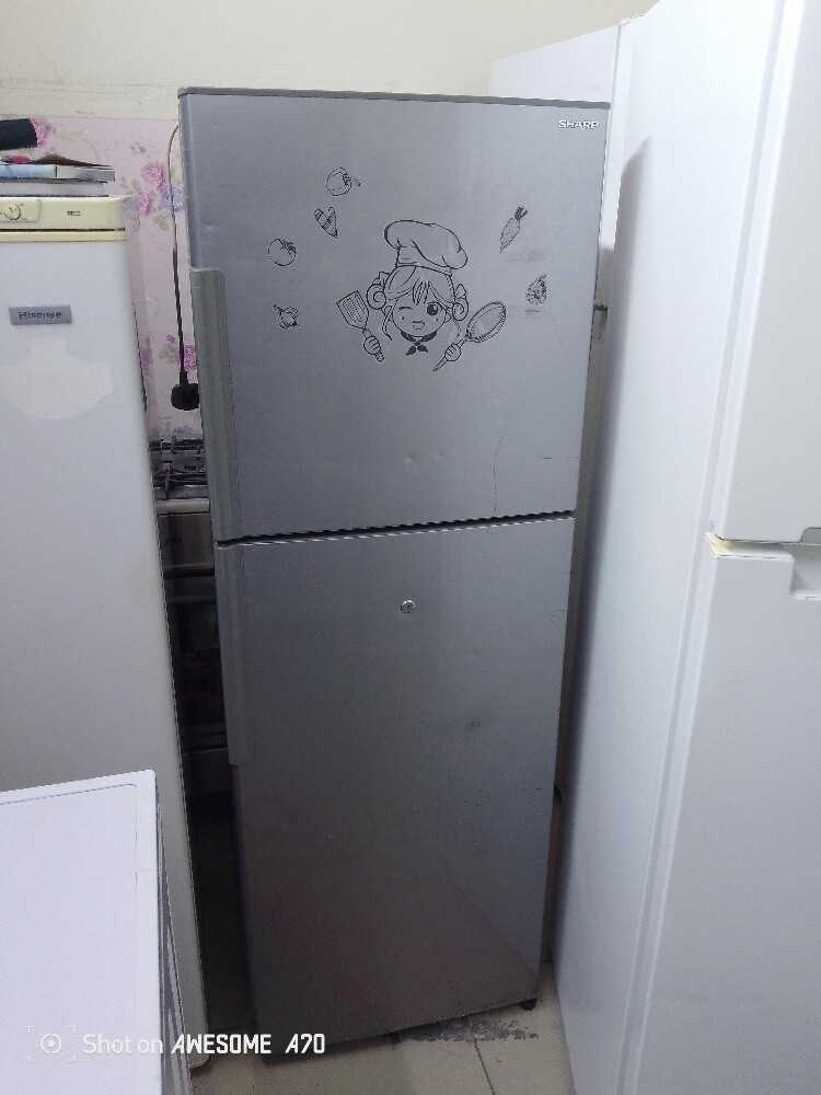 medium size fridge for sale. - 3