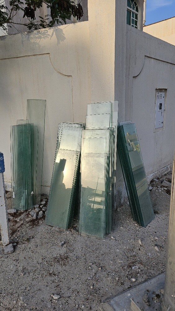 رفوف زجاجية مجانا - 1