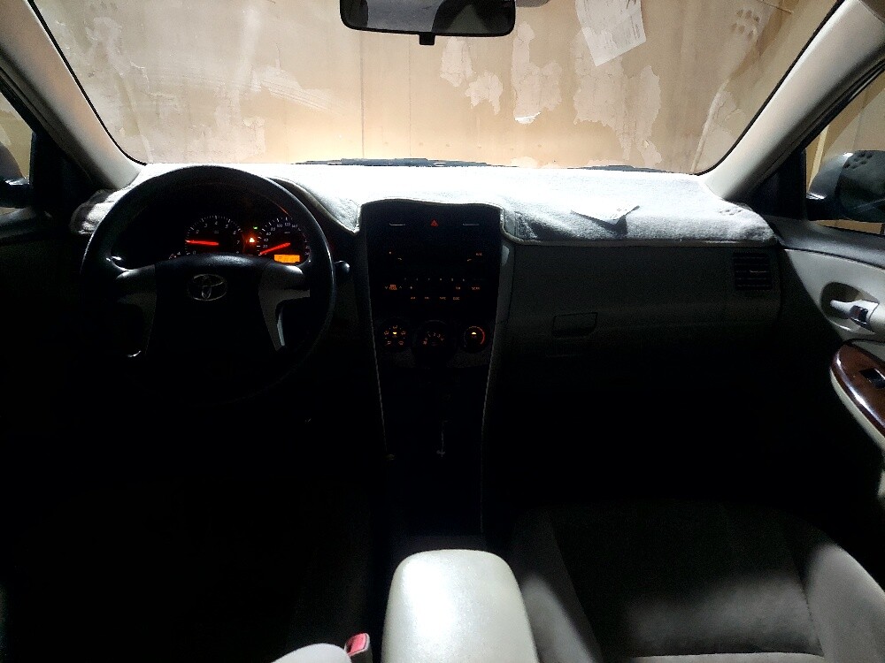 Toyota Corolla XLi - 4
