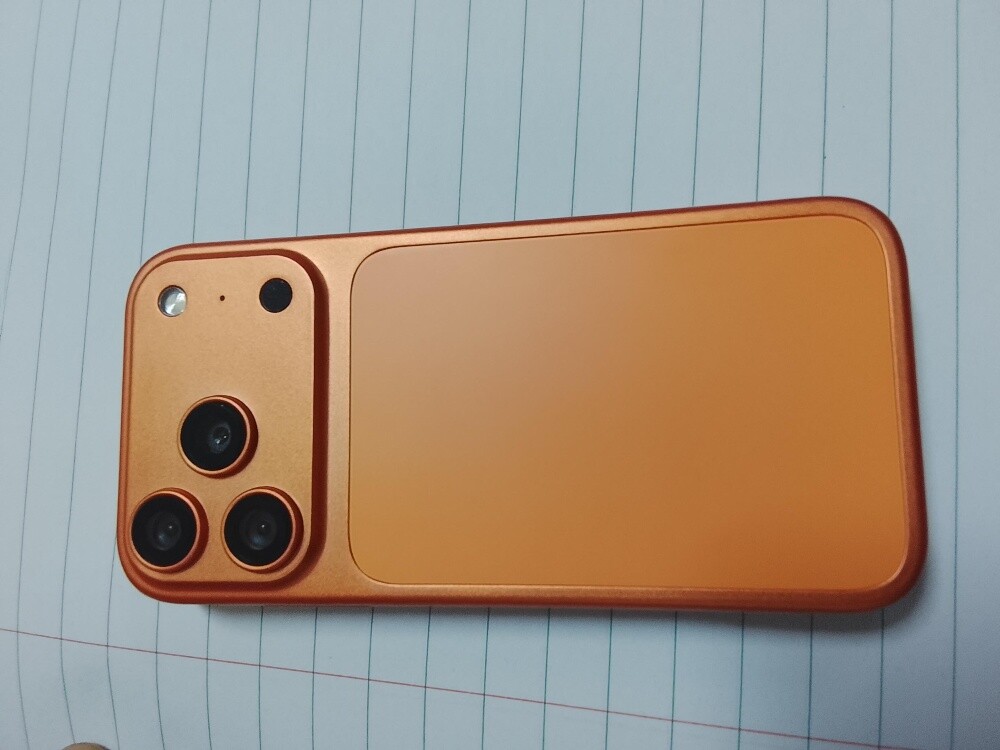 iPhone 17 Mona - 1
