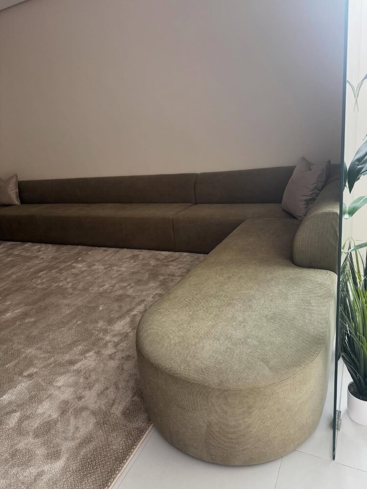 Sofa's and chair - 4