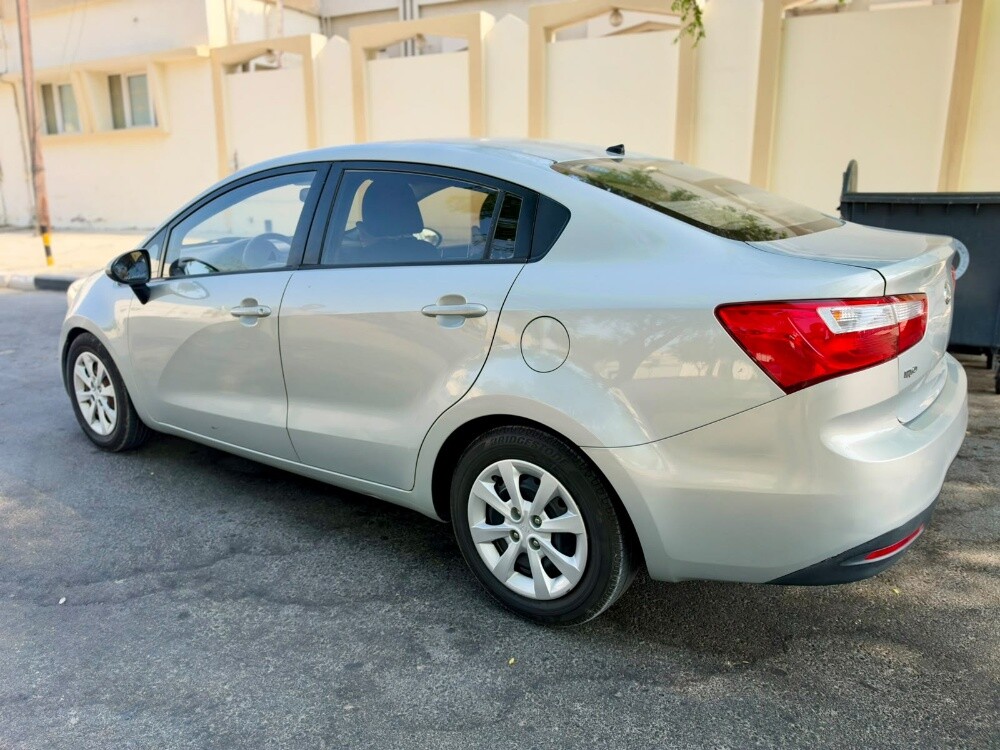 Kia Rio - 4