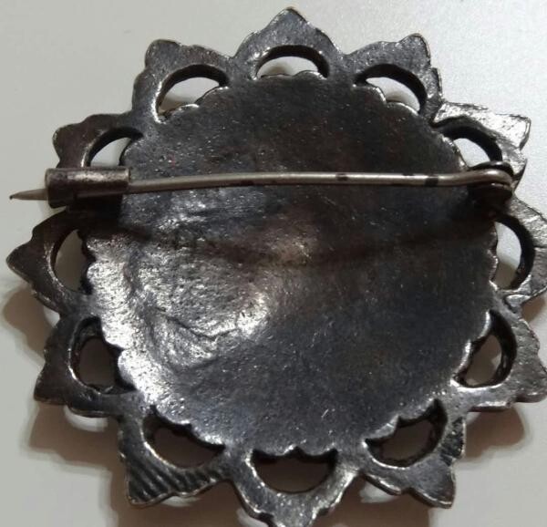 Antique Islamic/Arab filigree pin - 2