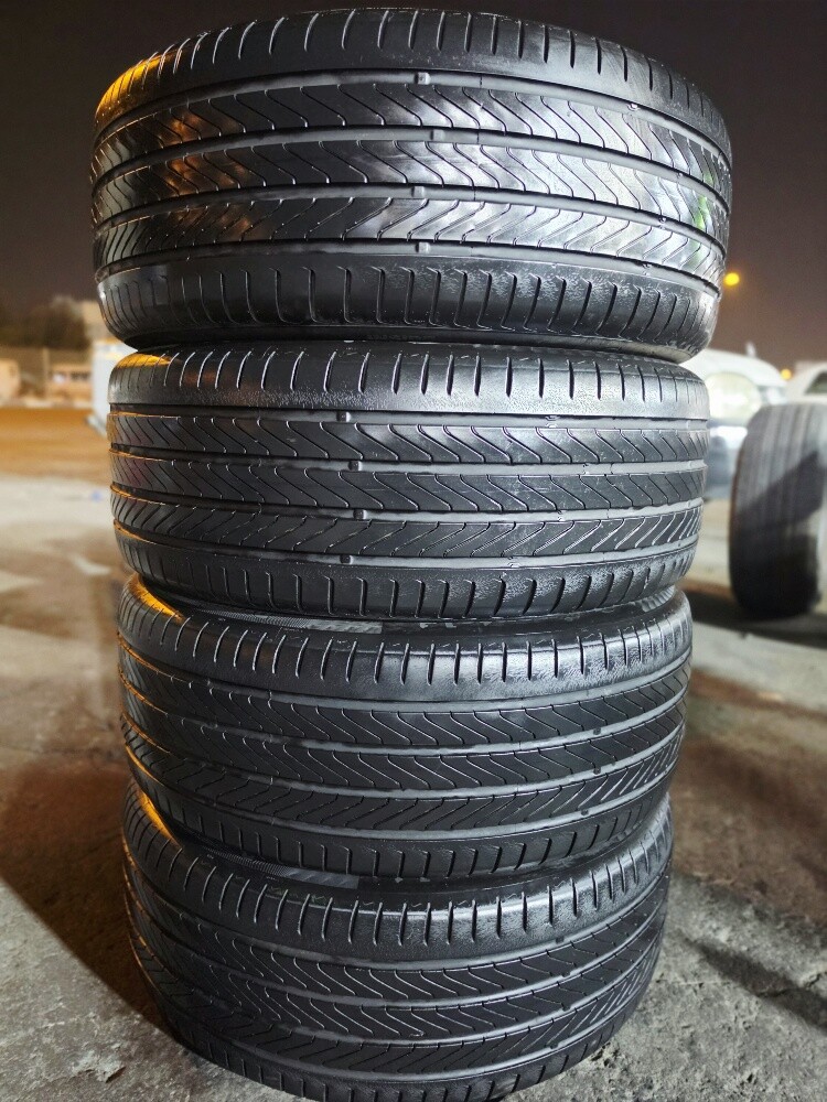 255/45/20 Continental Tyre 2024 - 1