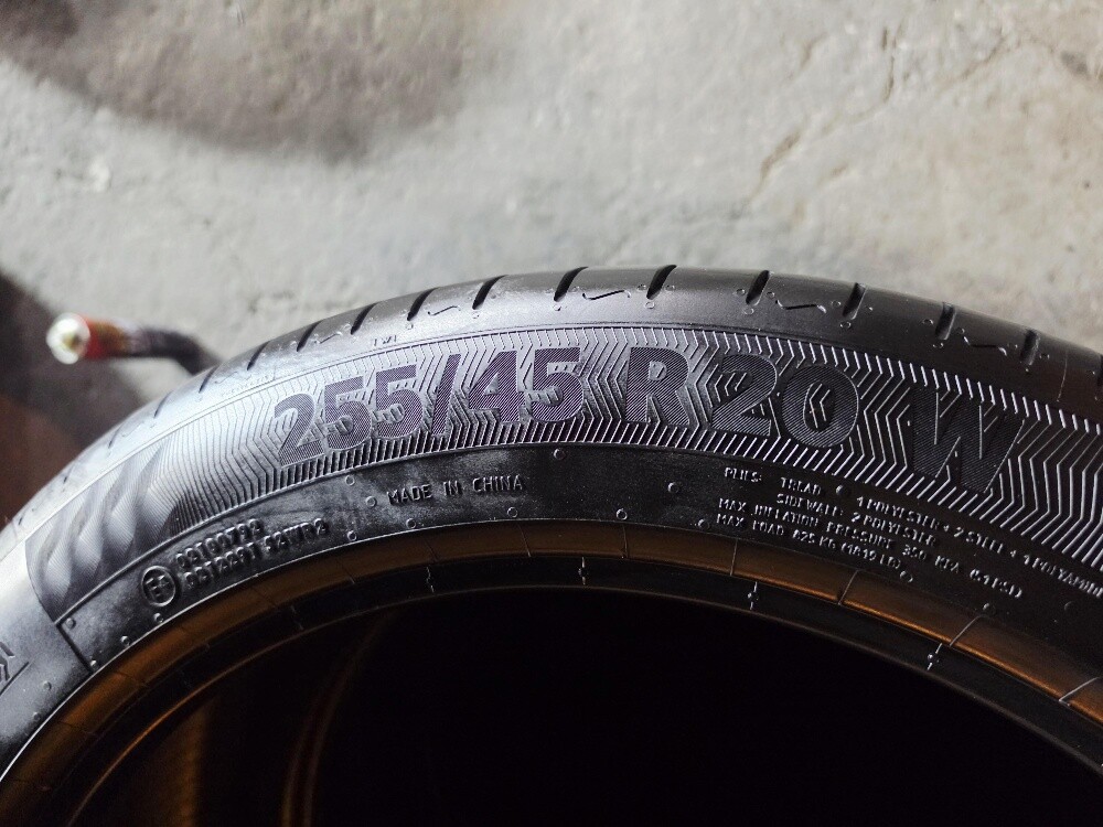 255/45/20 Continental Tyre 2024 - 4