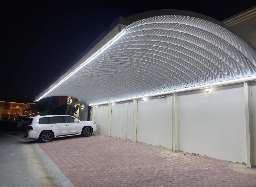 مظلات مواقف سيارات حديثة في قطر - 2