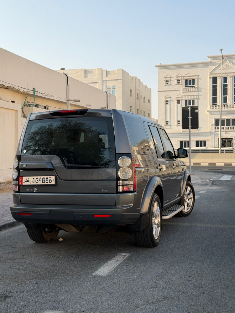 Land Rover LR4 SE-2016 - 3